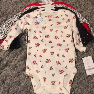 Carter’s 9m baby girl 4pc long sleeve onesie set